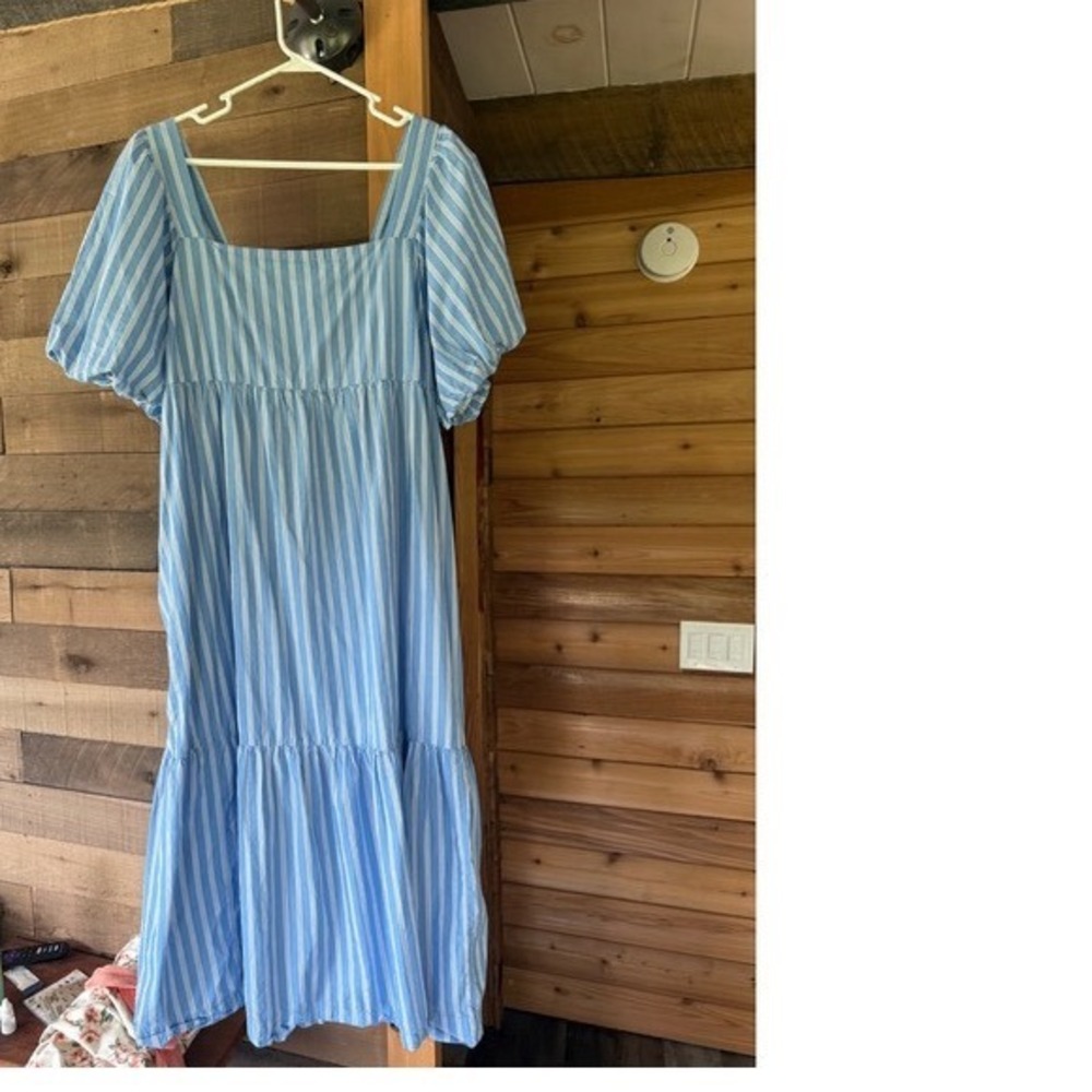 Old Navy Blue White Striped Puff Sleeve Smocked Tiered Midi Dress Womens XL